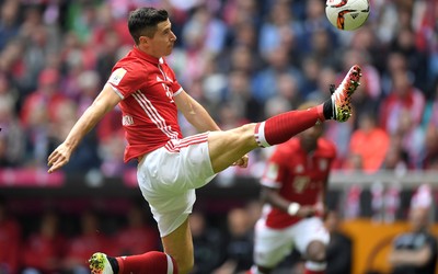 AOA电竞精华-佩里西奇倒钩射门惊艳